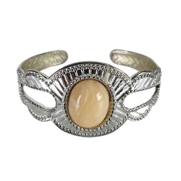 𝅺VINTAGE 1990 AVON Silvery Sands Silvertone Peach Art Deco Cuff Bracelet - Picture 1 of 9